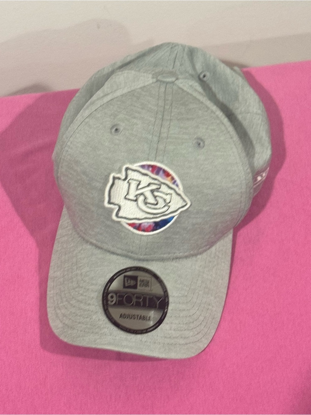 Kansas City Chiefs New Era Unisex KC Chiefs Intercept Cancer Gray baseball hat